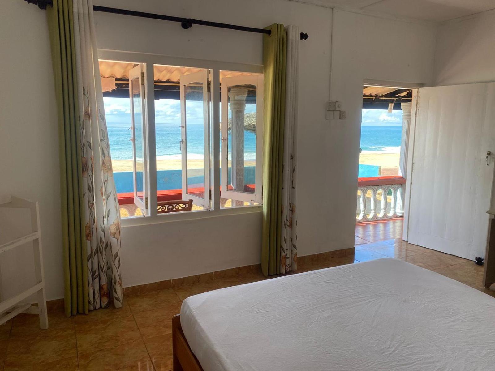 Happy Beach Safari Retreat 汉班托塔 客房 照片