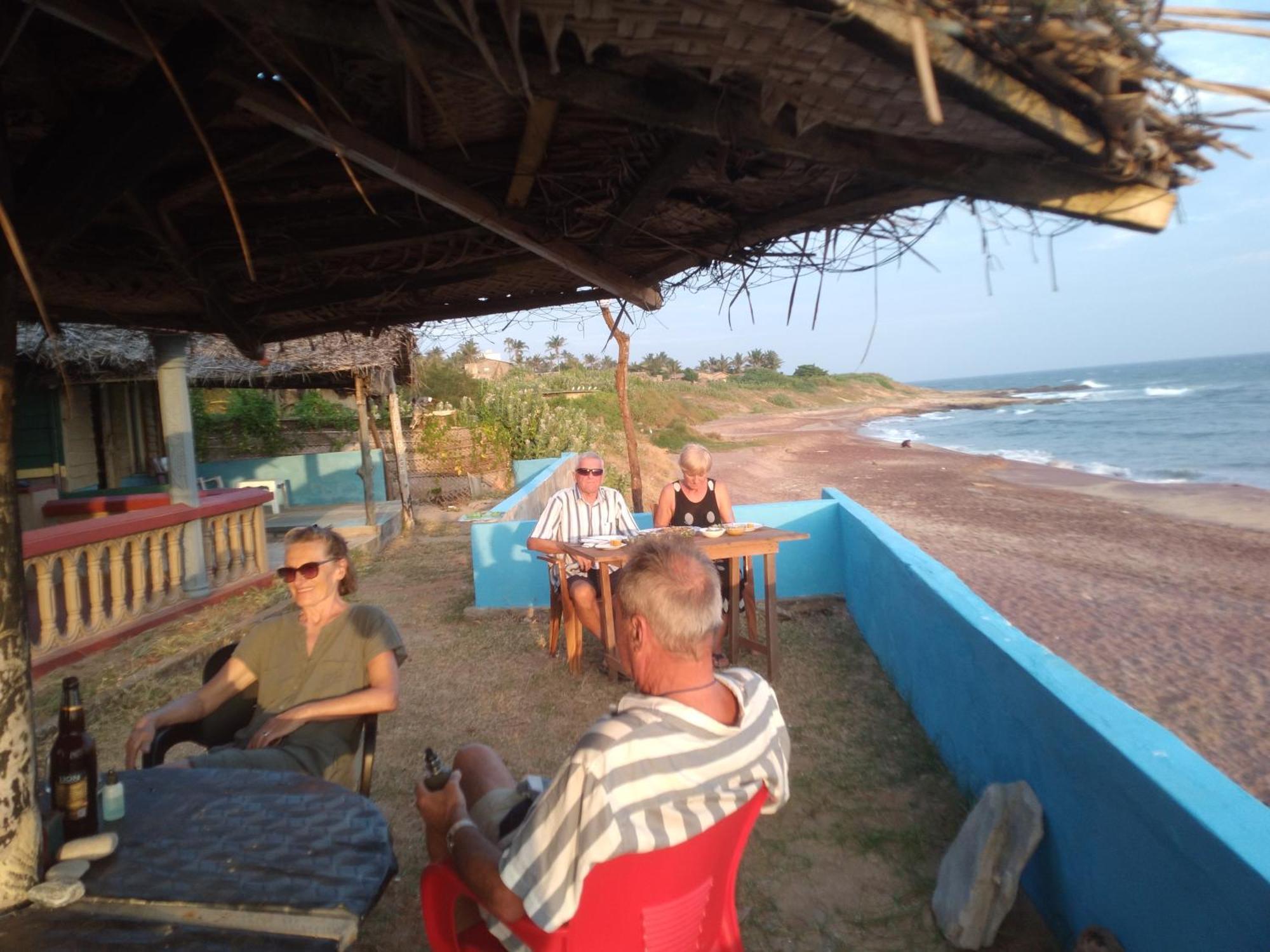Happy Beach Safari Retreat 汉班托塔 外观 照片