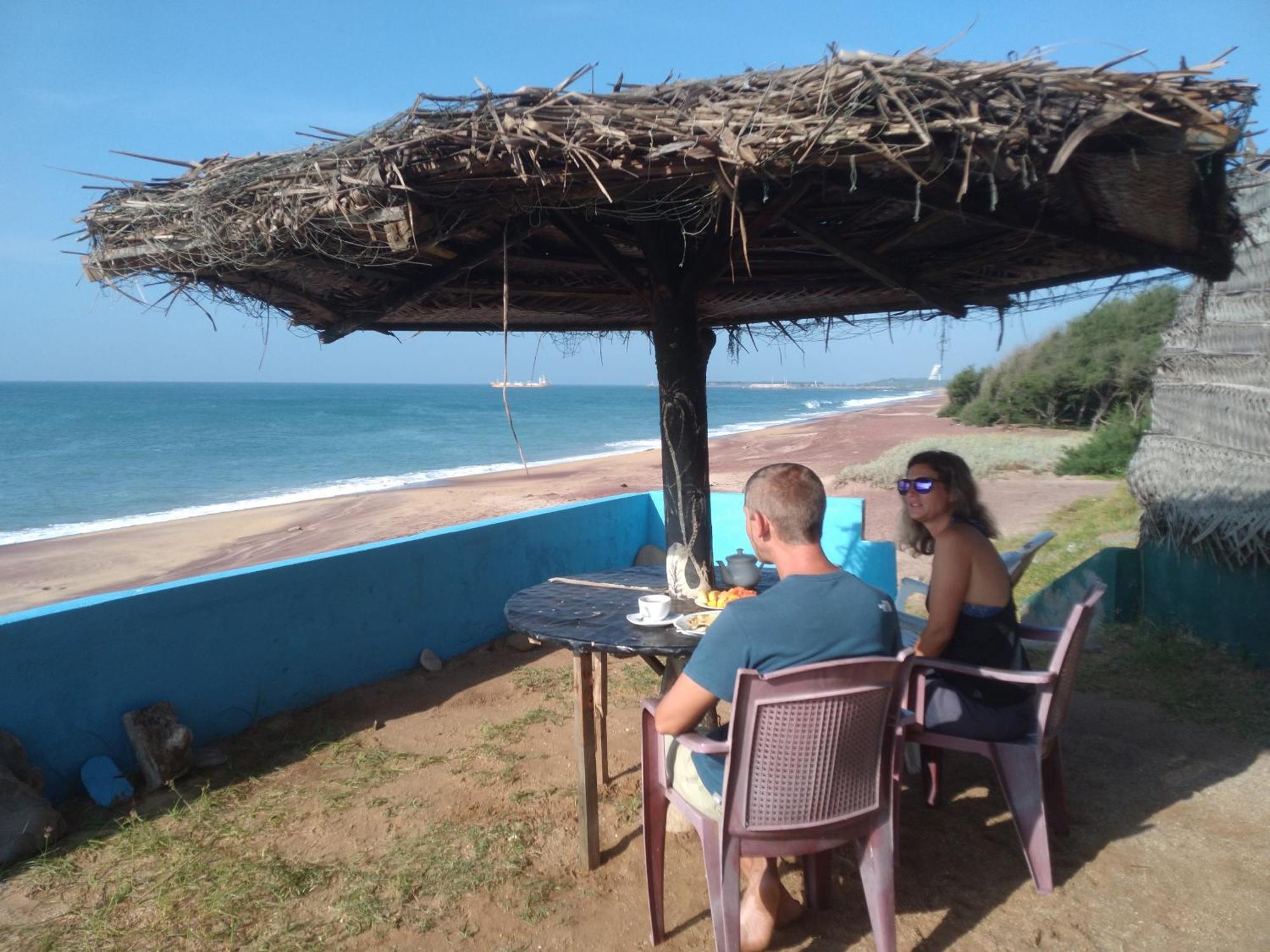Happy Beach Safari Retreat 汉班托塔 外观 照片