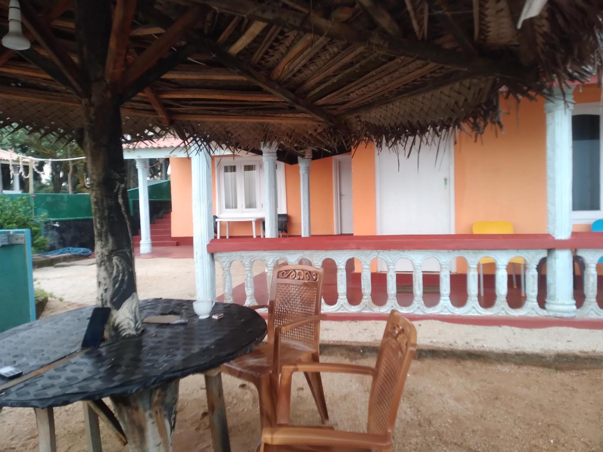 Happy Beach Safari Retreat 汉班托塔 外观 照片